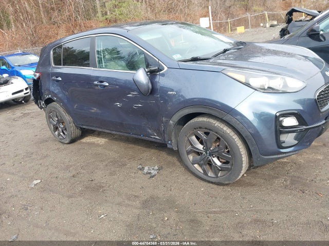 Salvage Kia Sportage Image