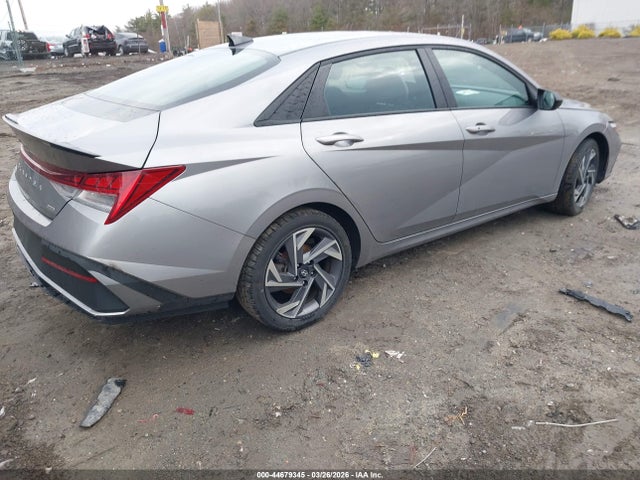 Hyundai ELANTRA Sel Sport