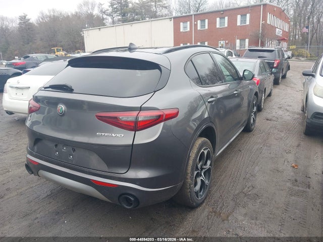Alfa Romeo Stelvio Ti Awd