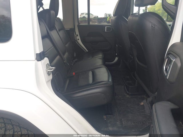 Jeep Wrangler Sahara 4x4
