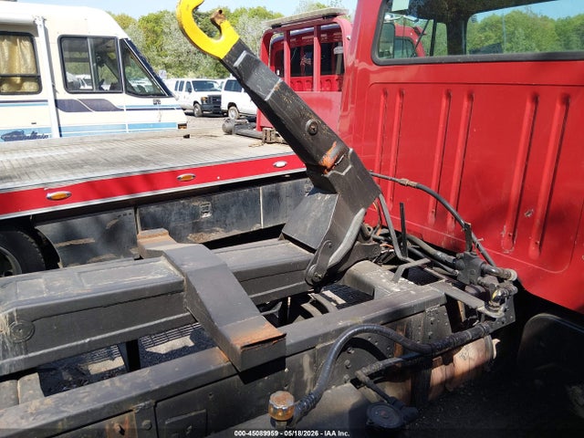 International 4000 4700