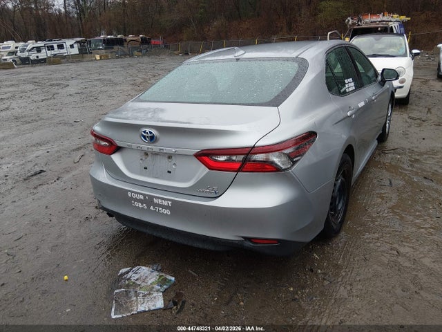 Toyota Camry Le Hybrid