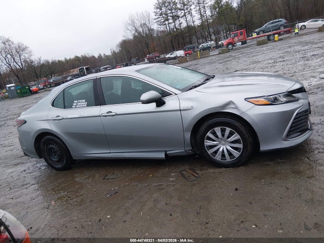Toyota Camry Le Hybrid