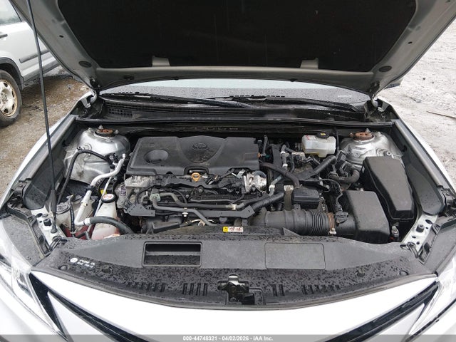 Toyota Camry Le Hybrid