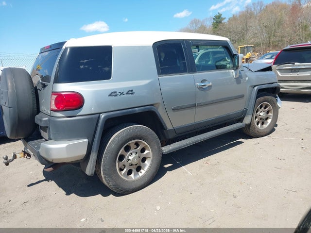 Toyota FJ Cruiser