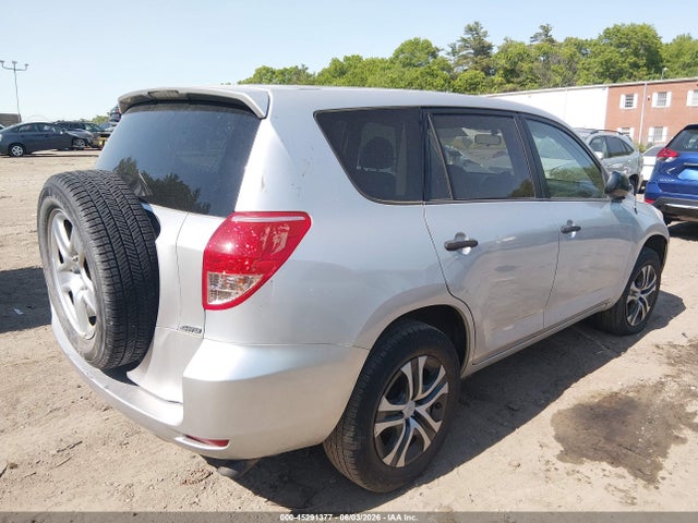 Toyota RAV4 Base V6