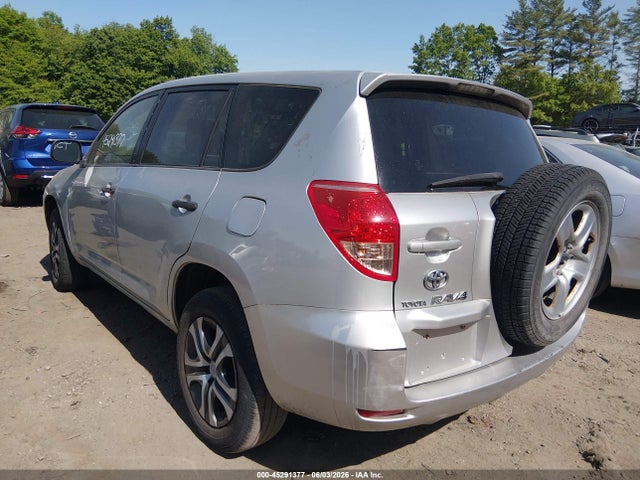 Toyota RAV4 Base V6