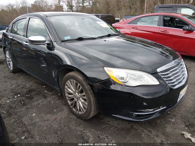 Salvage Chrysler 200 Image