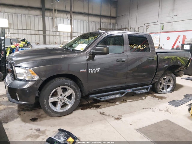 Ram 1500 Express  4x4 5'7 Box