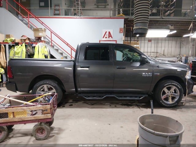 Ram 1500 Express  4x4 5'7 Box
