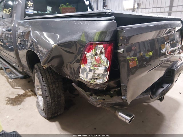 Ram 1500 Express  4x4 5'7 Box