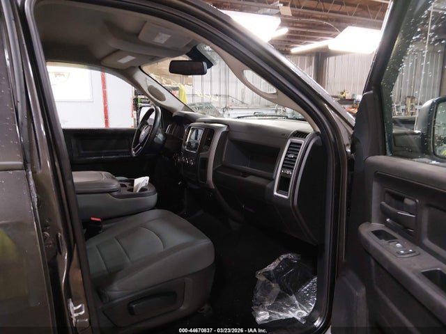 Ram 1500 Express  4x4 5'7 Box