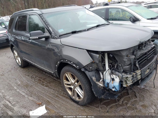 Salvage Ford Explorer Image