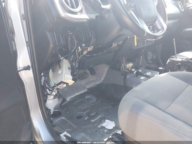Toyota Tacoma Sr5 V6