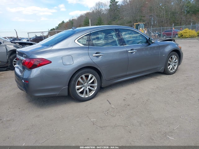 INFINITI Q70 3.7x Luxe