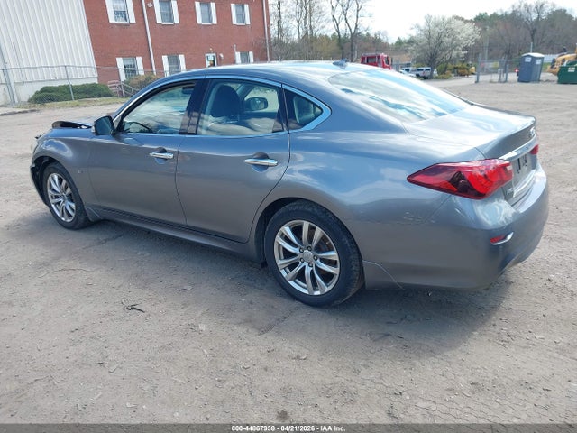 INFINITI Q70 3.7x Luxe