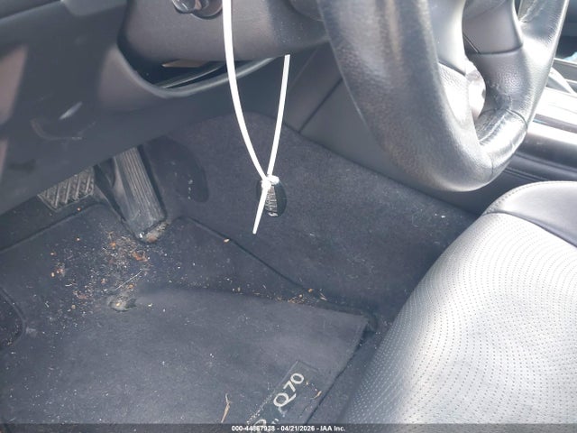 INFINITI Q70 3.7x Luxe