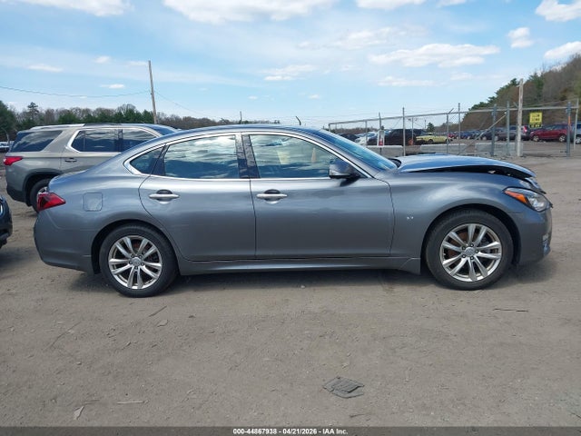INFINITI Q70 3.7x Luxe