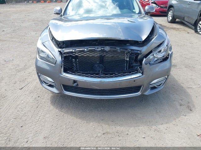 INFINITI Q70 3.7x Luxe