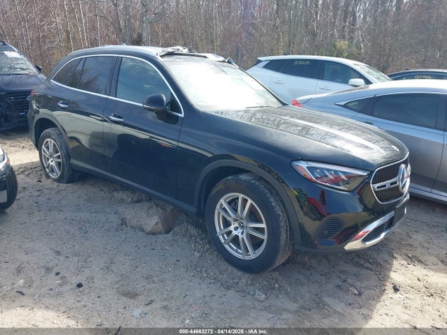 Salvage Mercedes-Benz GLC Image