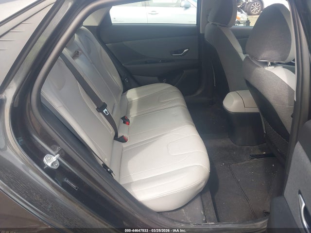 Hyundai ELANTRA Limited