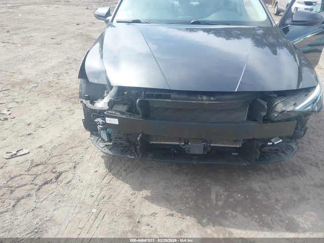 Hyundai ELANTRA Limited