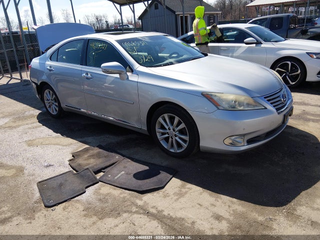 Salvage Lexus Es Image