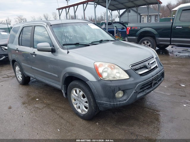 Salvage Honda CR-V Image