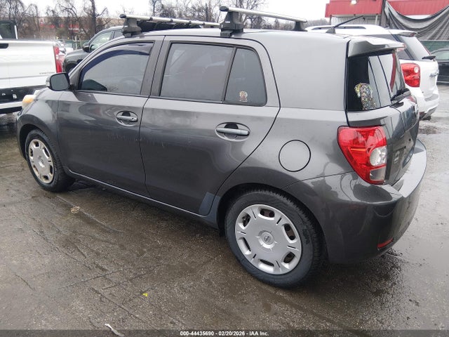 Scion xD