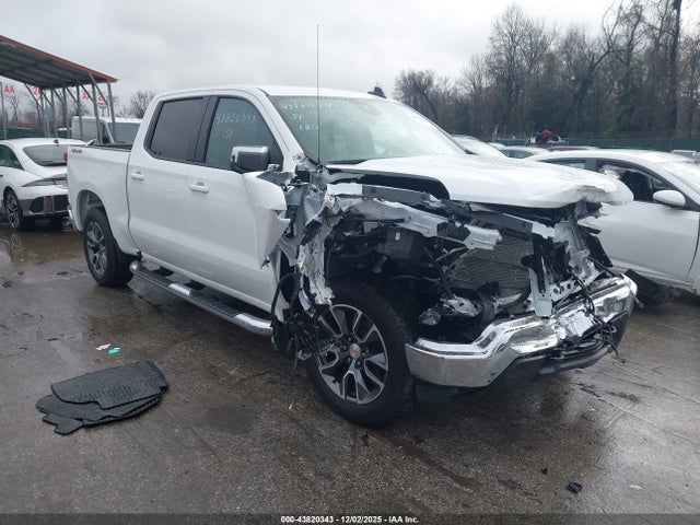 Salvage Chevrolet Silverado 1500 Image