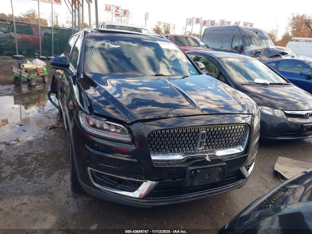 Lincoln Nautilus Black Label