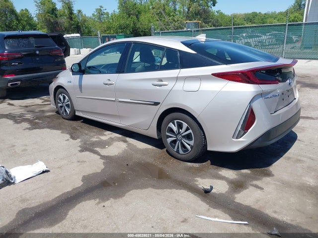 Toyota Prius Prime Plus