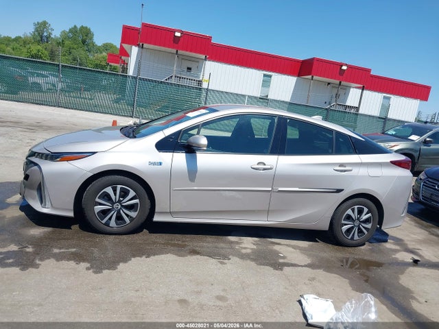 Toyota Prius Prime Plus