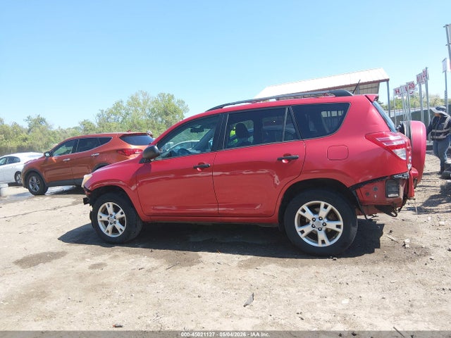 Toyota RAV4 Base V6
