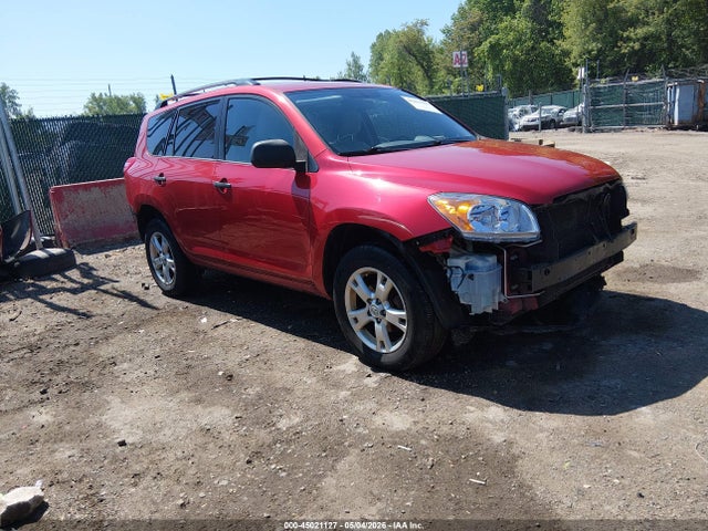 Salvage Toyota RAV4 Image