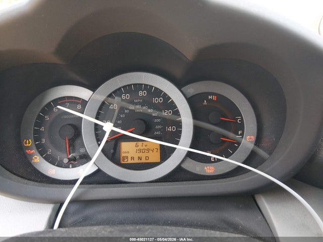 Toyota RAV4 Base V6