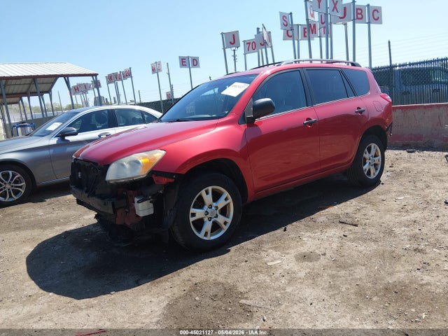 Toyota RAV4 Base V6