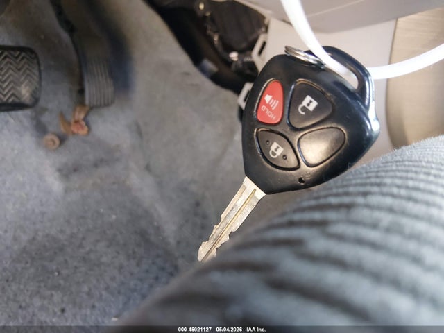 Toyota RAV4 Base V6