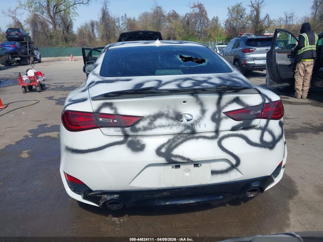 INFINITI Q60 3.0t Luxe