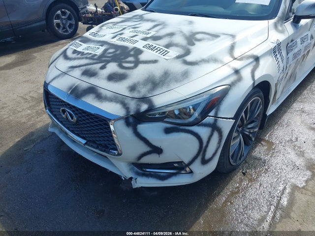INFINITI Q60 3.0t Luxe