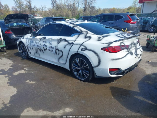 INFINITI Q60 3.0t Luxe