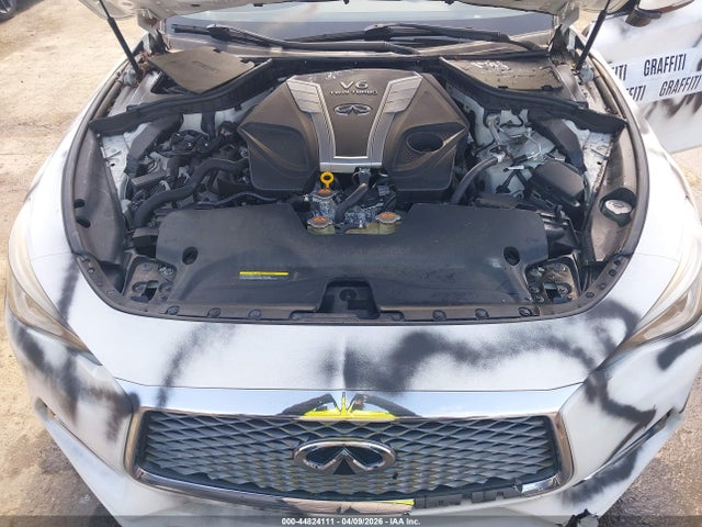 INFINITI Q60 3.0t Luxe