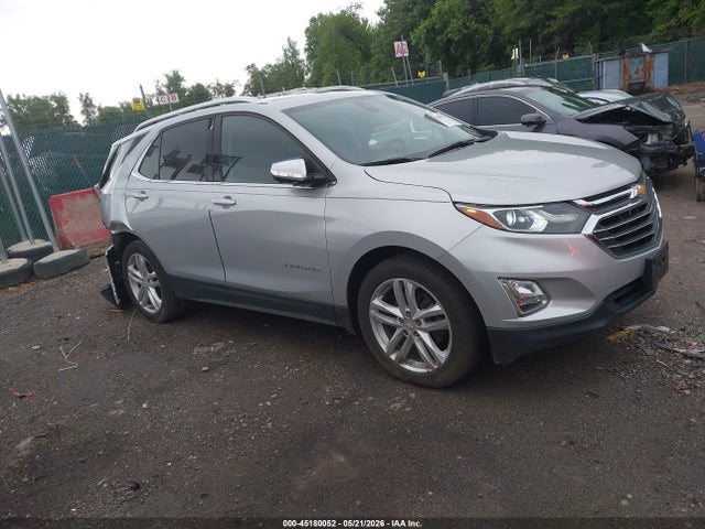 Salvage Chevrolet Equinox Image