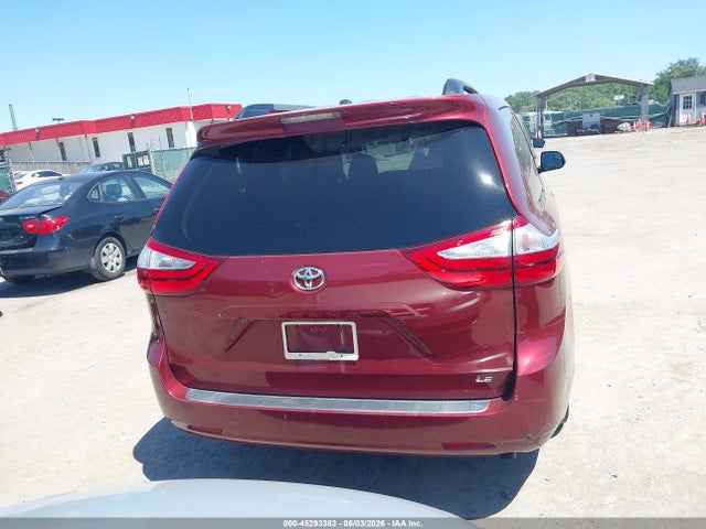 Toyota Sienna Le 8 Passenger