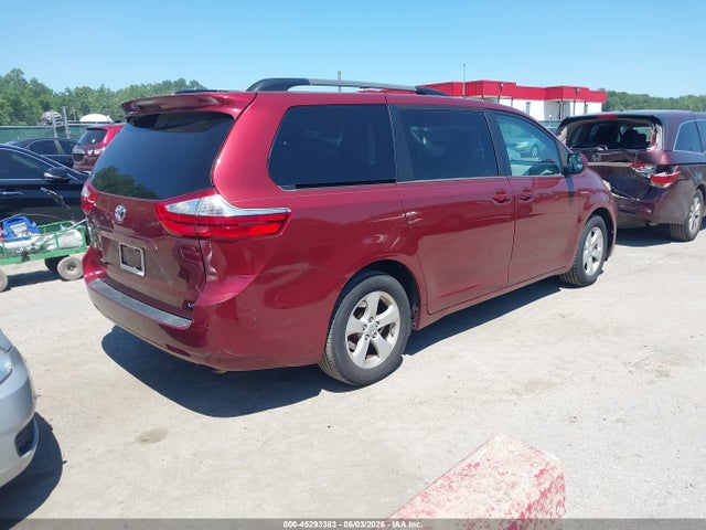 Toyota Sienna Le 8 Passenger