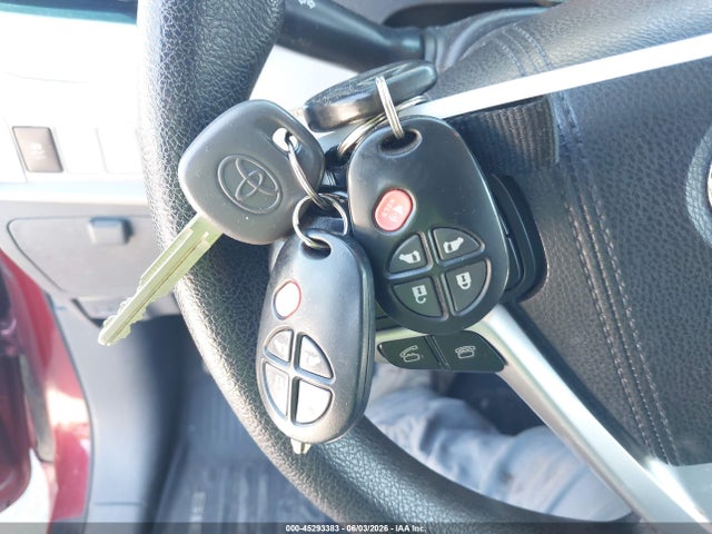 Toyota Sienna Le 8 Passenger