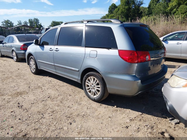 Toyota Sienna Limited