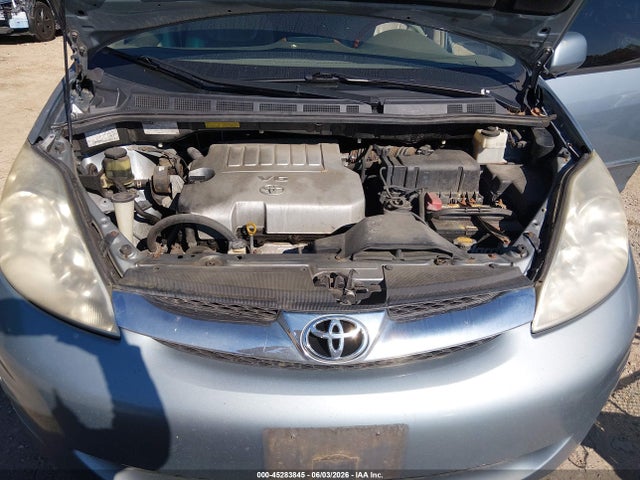 Toyota Sienna Limited