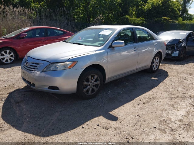 Toyota Camry Le V6