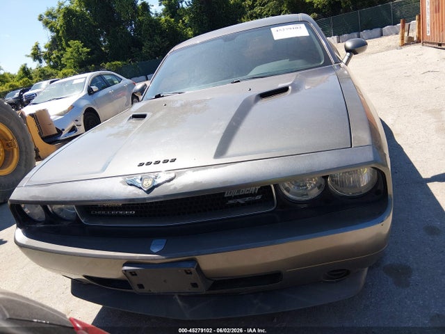 Dodge Challenger Se